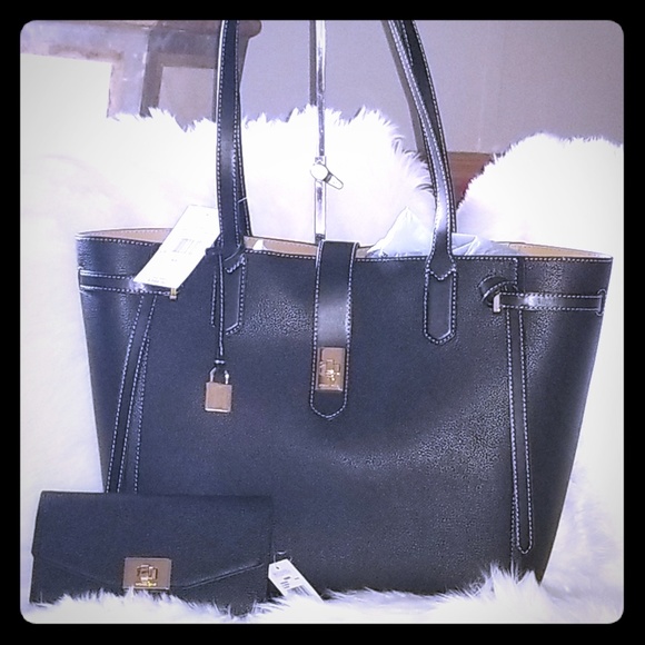 Michael Kors Handbags - 💎💎💎special sale❤❤❤LARGE TOTE BAG🎁🎁🎁